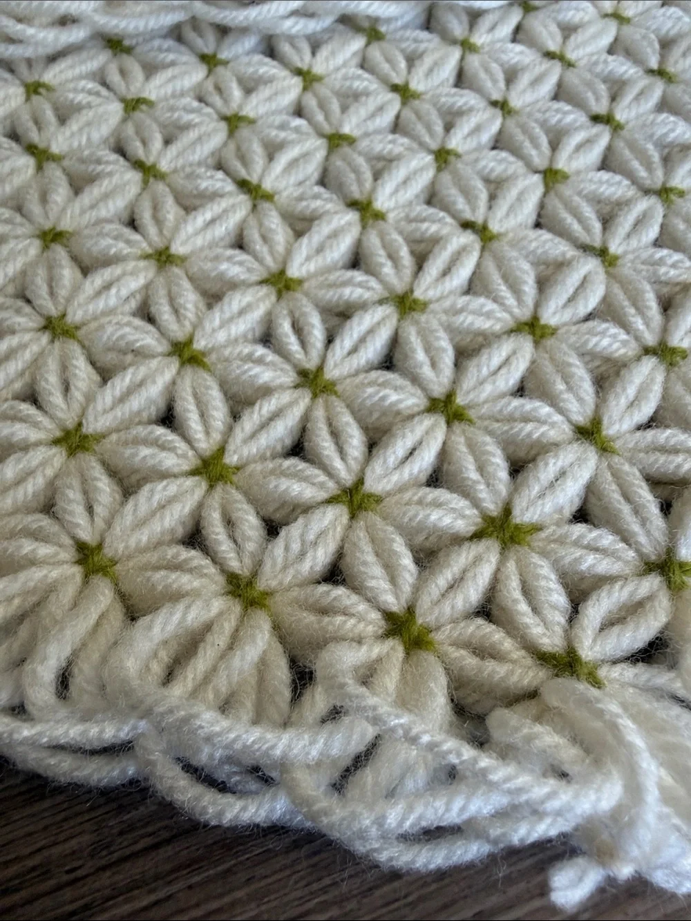 Vintage Crochet Jasmine Stitch Daisy Cream and Avocado Green Placemats Set of 6
